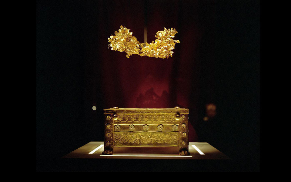 smithsonian-myrto-papadopoulos